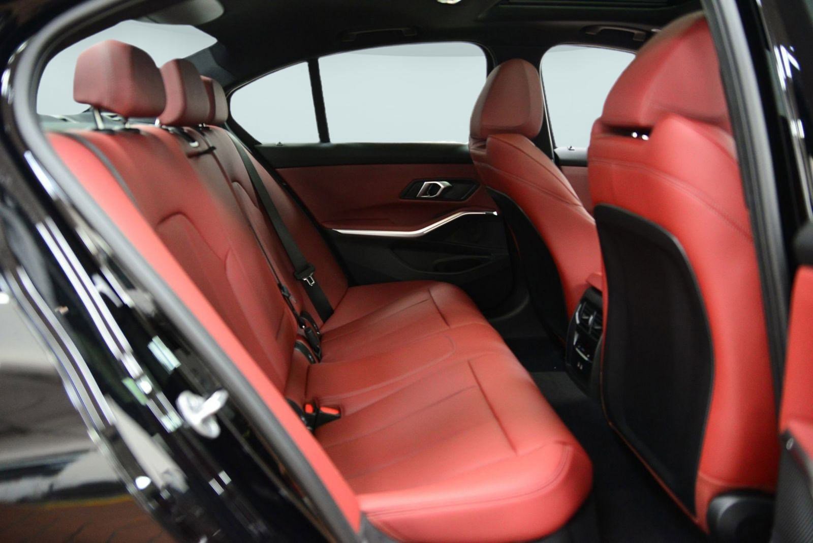 Used 2025 BMW 330i xDrive Sedan w/ Premium Package image 22