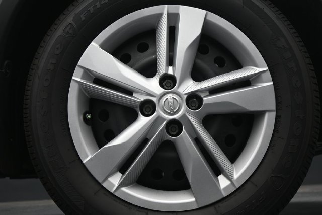Certified 2025 Nissan Kicks Play S FWD image 9