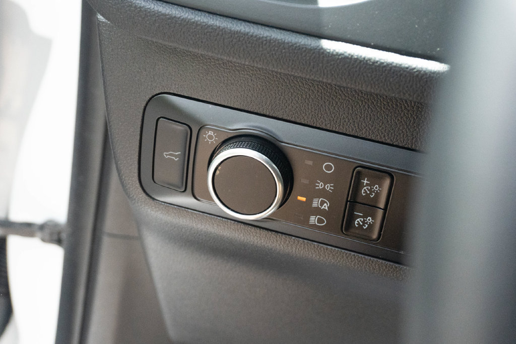 Used 2024 Ford Escape Active FWD image 21