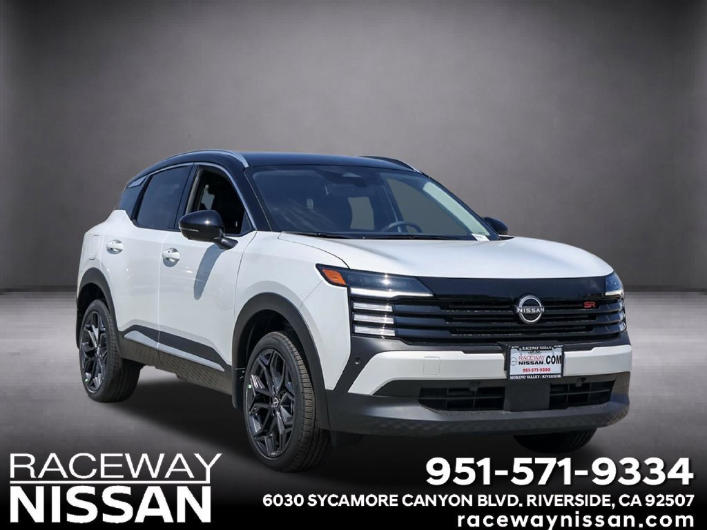 New 2026 Nissan Kicks SR FWD image 1