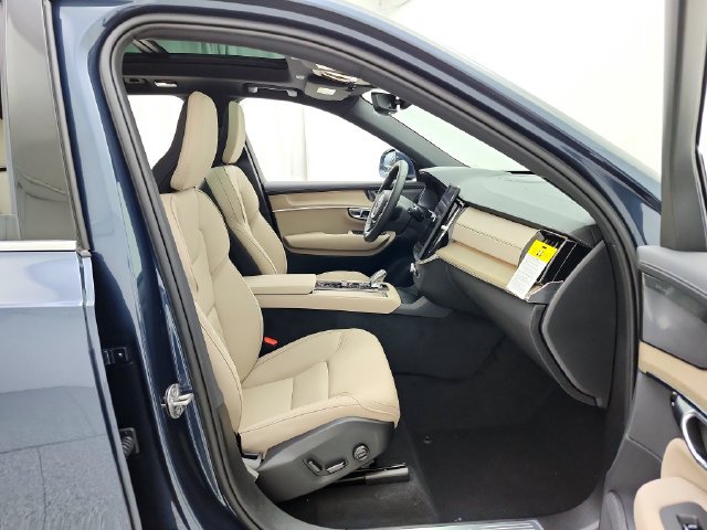New 2027 Volvo XC90 B6 Plus AWD/4WD image 18