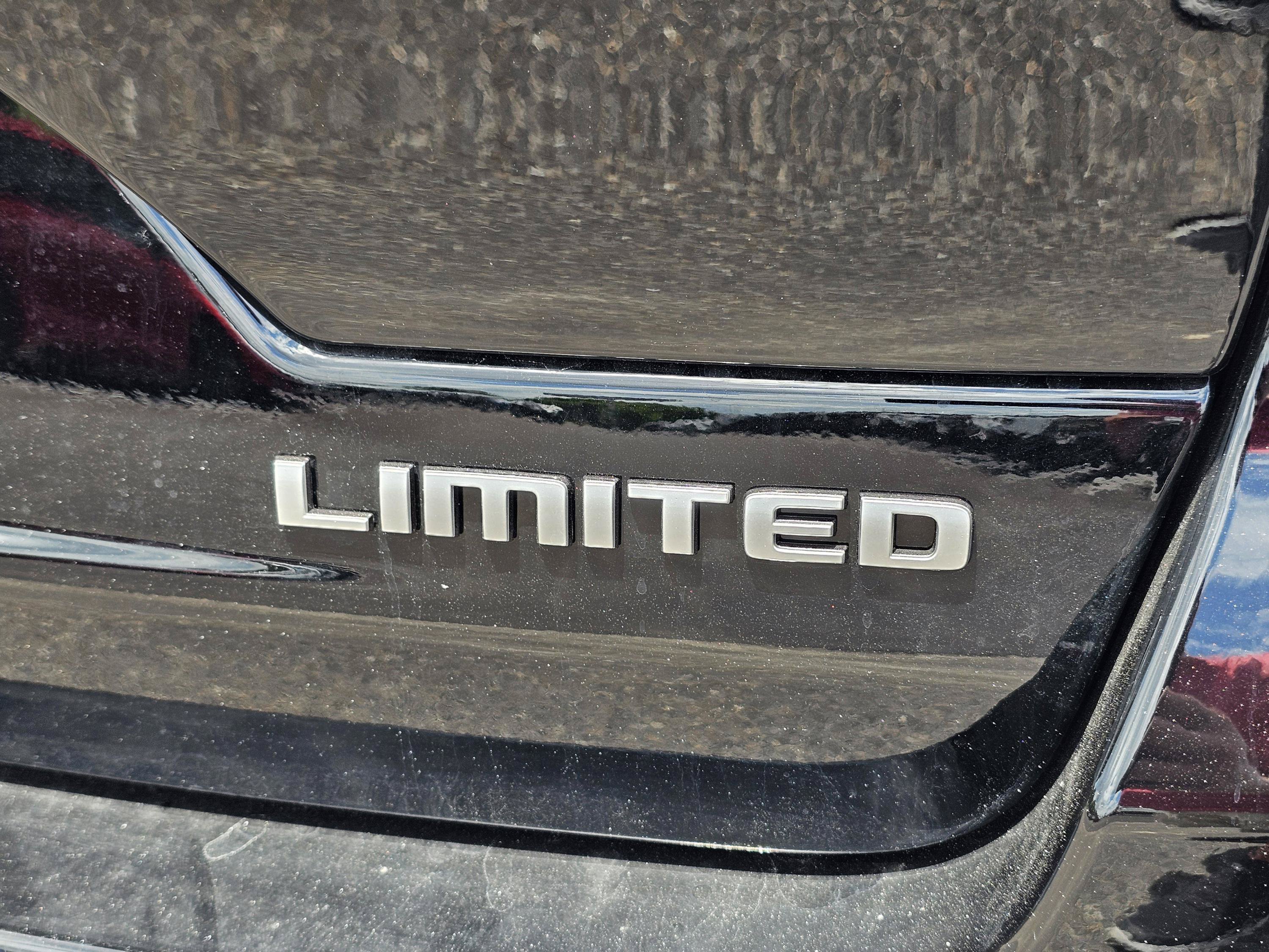 New 2026 Jeep Grand Cherokee Limited RWD image 10