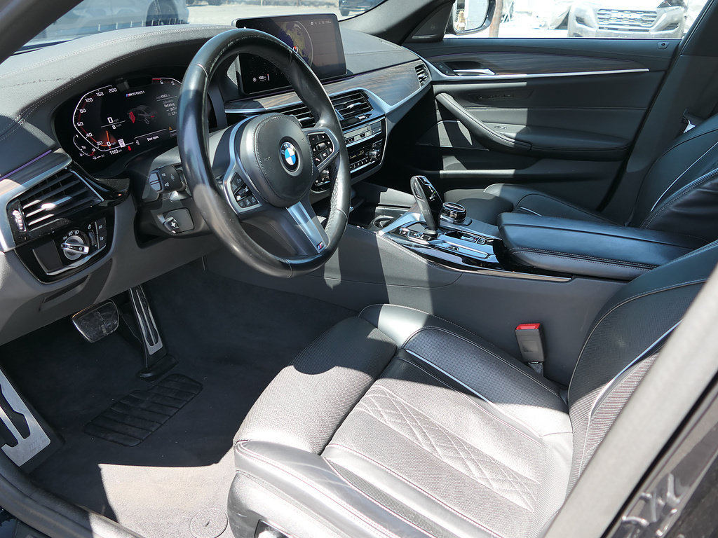 Used 2023 BMW M550i xDrive w/ Executive Package AWD/4WD image 11