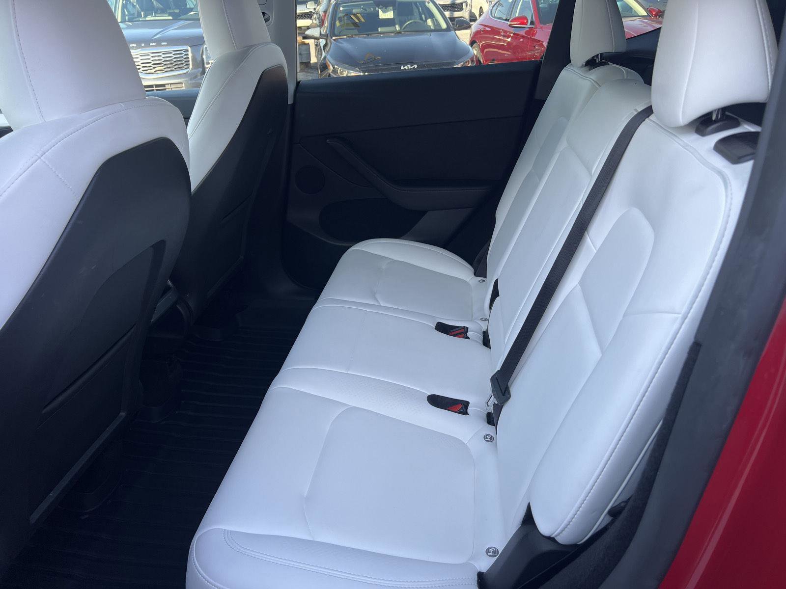 Used 2023 Tesla Model Y Performance image 8