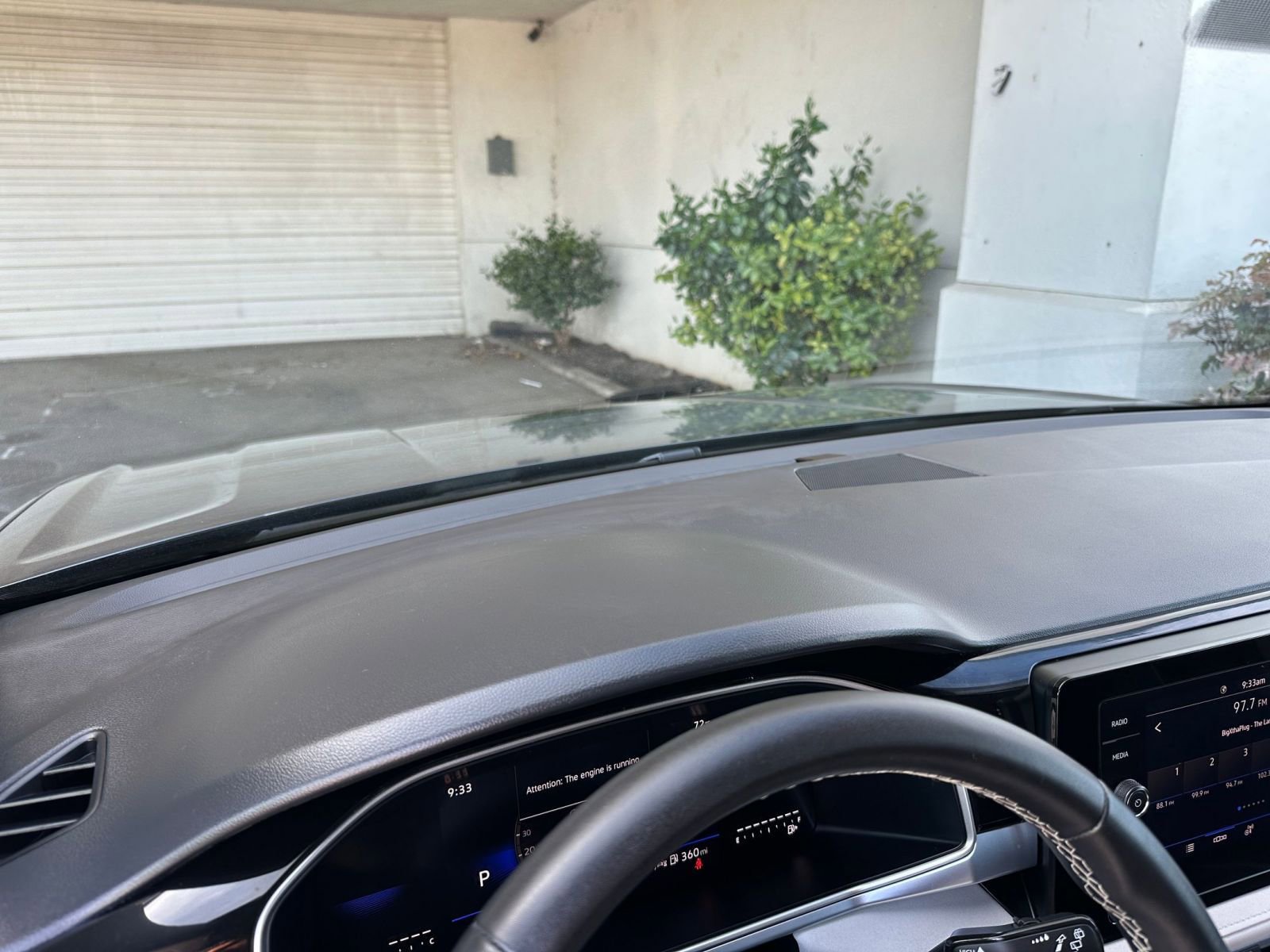 Used 2025 Volkswagen Taos SE image 35