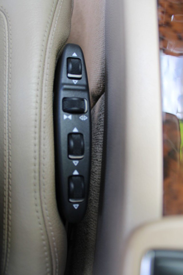 Used 2013 Mercedes-Benz E 350 Cabriolet image 38