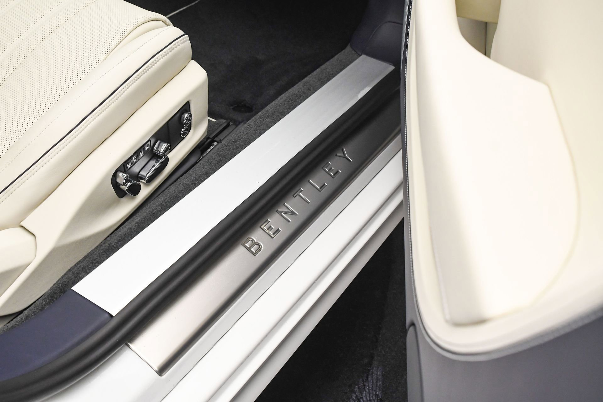 New 2026 Bentley Continental GT image 42