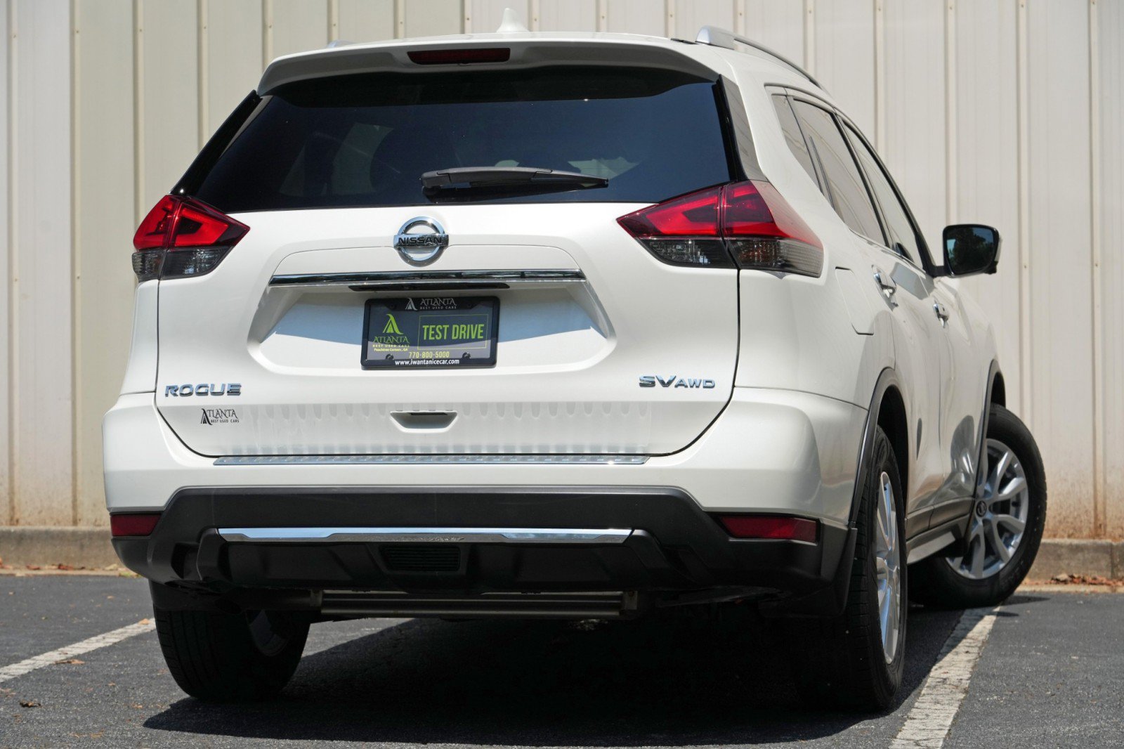 Used 2018 Nissan Rogue SV w/ Premium Package AWD/4WD image 4