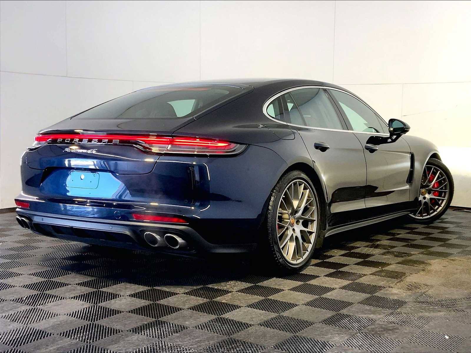 Certified 2023 Porsche Panamera 4S image 7