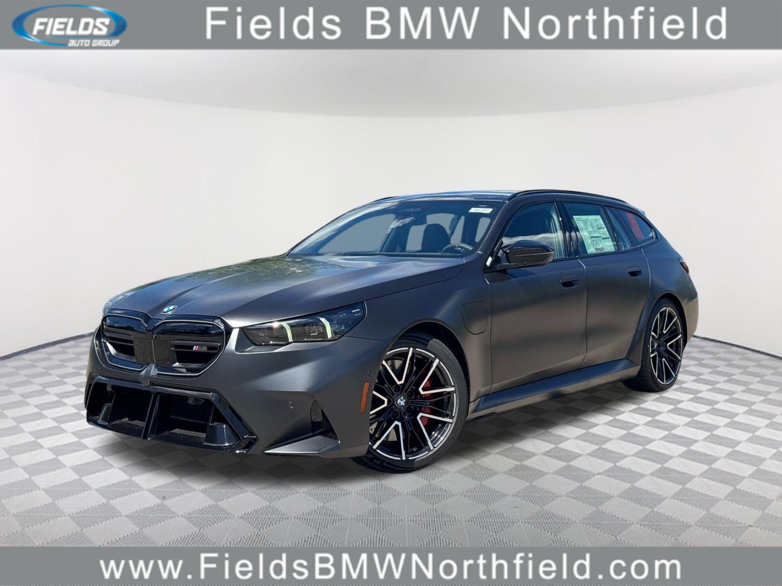 New 2027 BMW M5 Touring AWD/4WD image 1