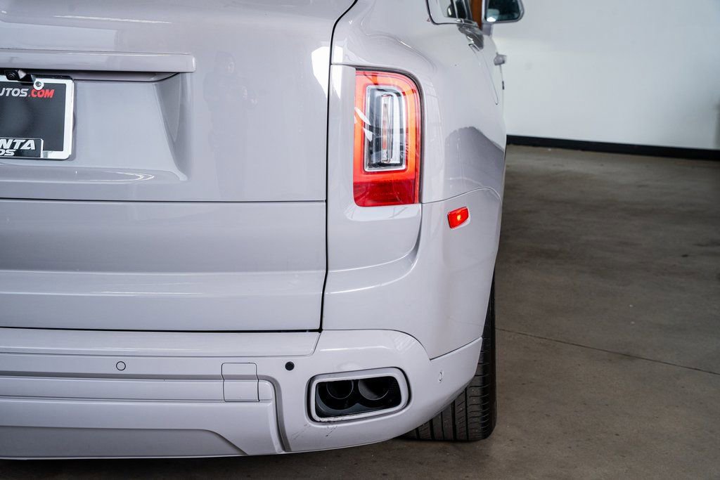 Used 2022 Rolls-Royce Cullinan image 32
