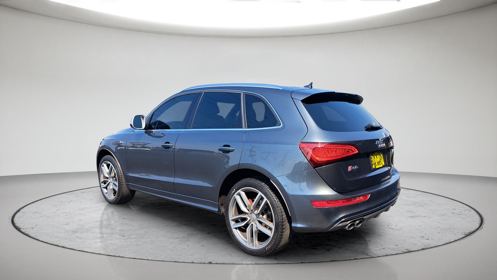 Used 2015 Audi SQ5 Premium Plus w/ Technology Package AWD/4WD image 5