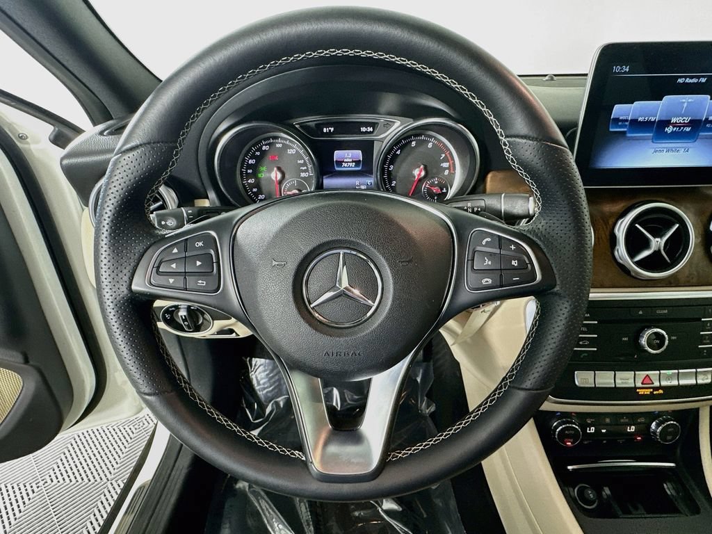 Used 2020 Mercedes-Benz GLA 250 4MATIC image 11