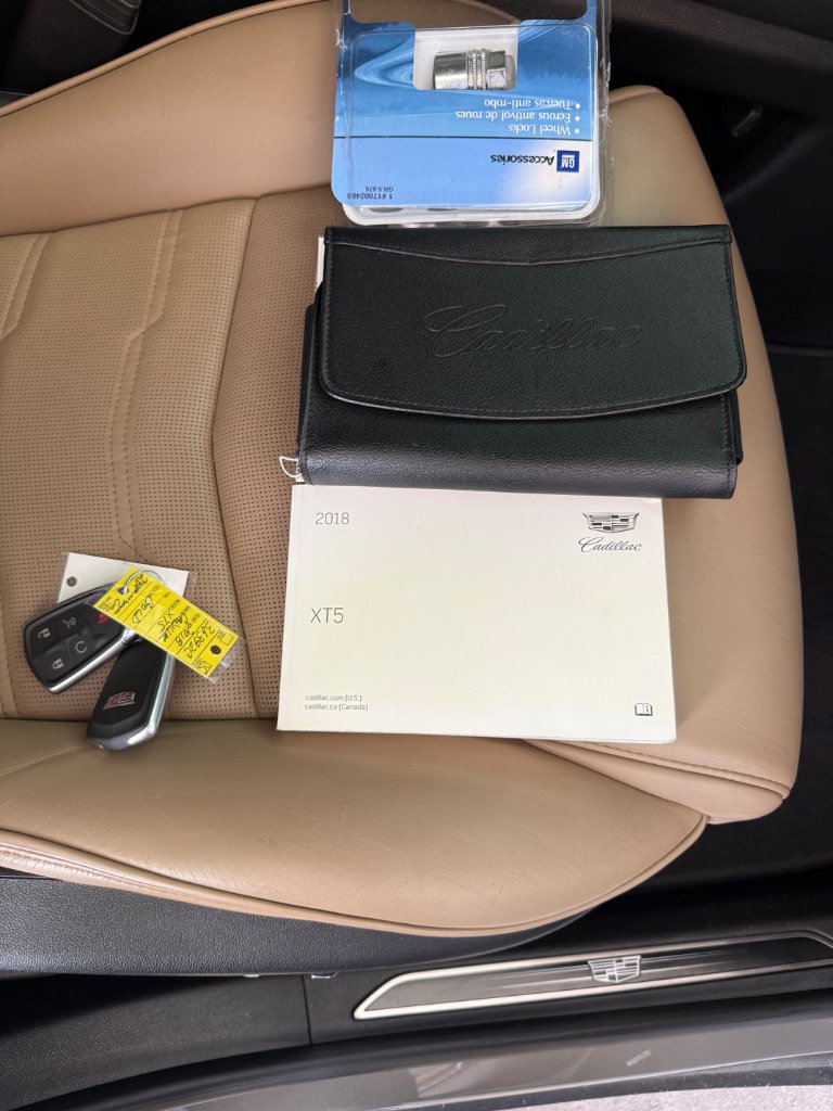 Used 2018 Cadillac XT5 Platinum w/ Driver Assist Package AWD/4WD image 37