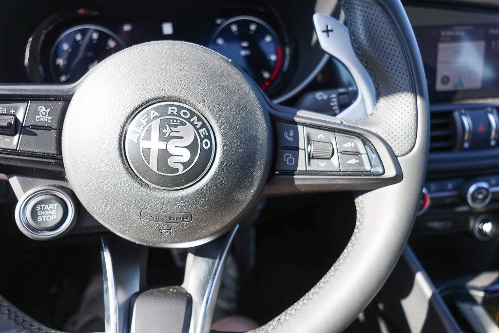 New 2025 Alfa Romeo Giulia RWD image 13