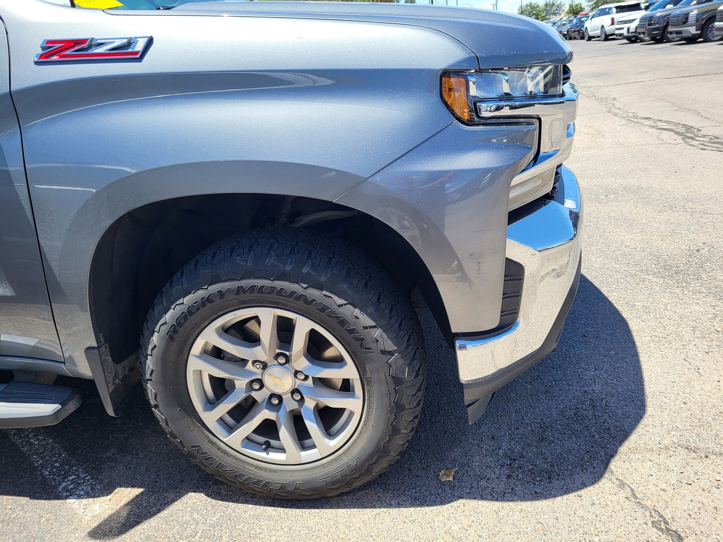Used 2019 Chevrolet Silverado 1500 LT w/ All-Star Edition AWD/4WD image 6
