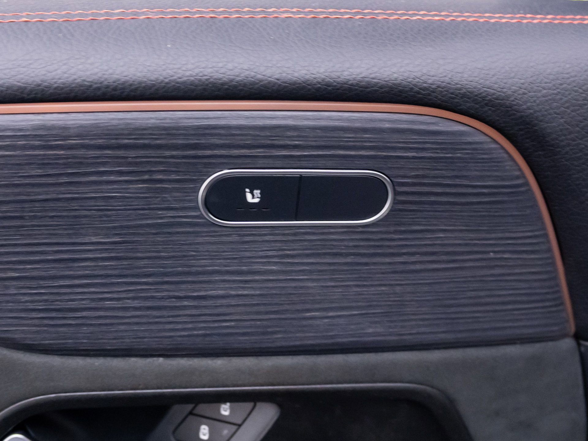 Used 2022 Mercedes-Benz GLB 250 4MATIC image 15