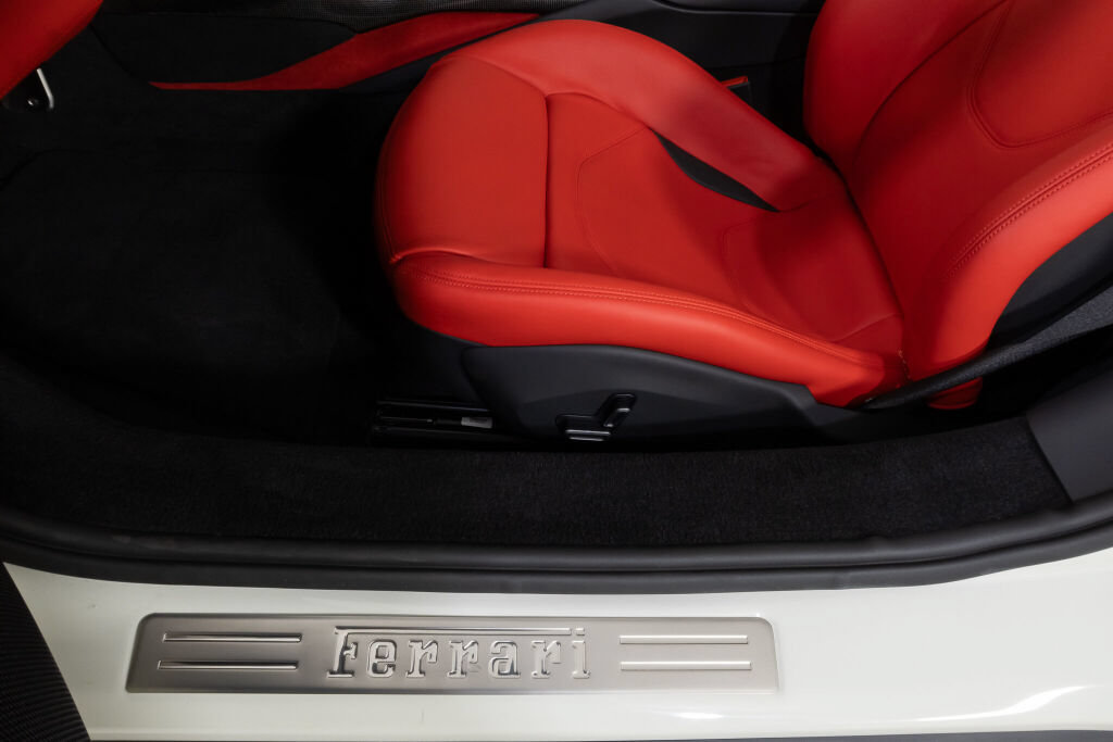 Used 2025 Ferrari 296 GTS RWD image 28