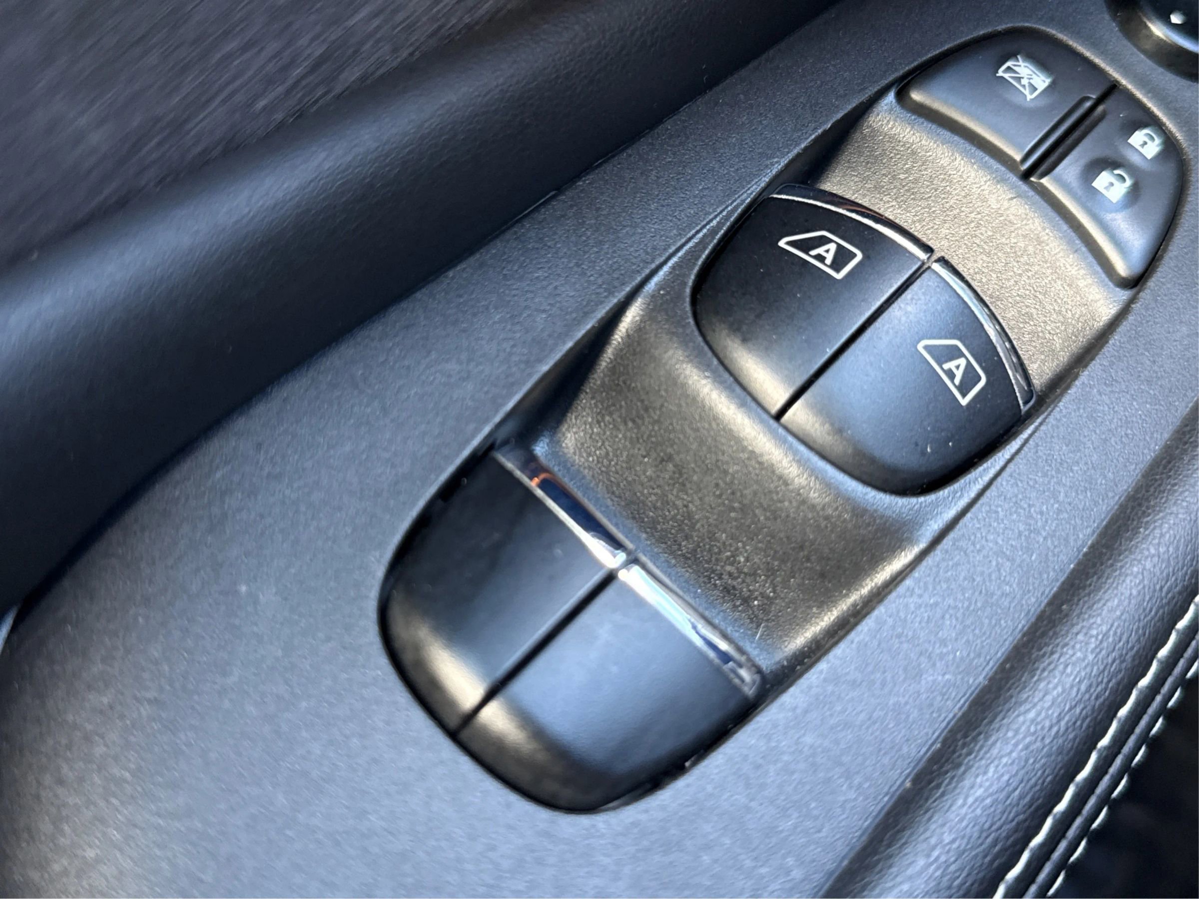 Used 2023 Nissan Murano SL w/ SL Moonroof Package image 40