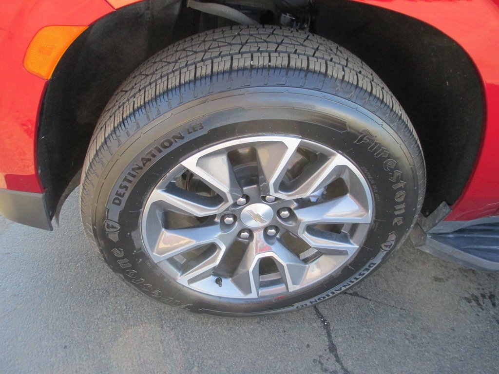 Used 2022 Chevrolet Tahoe LT w/ Luxury Package image 14