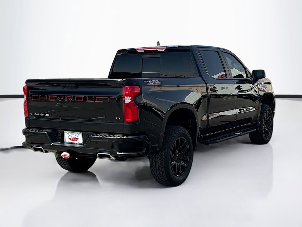 Used 2025 Chevrolet Silverado 1500 LT Trail Boss w/ Convenience Package II AWD/4WD image 5