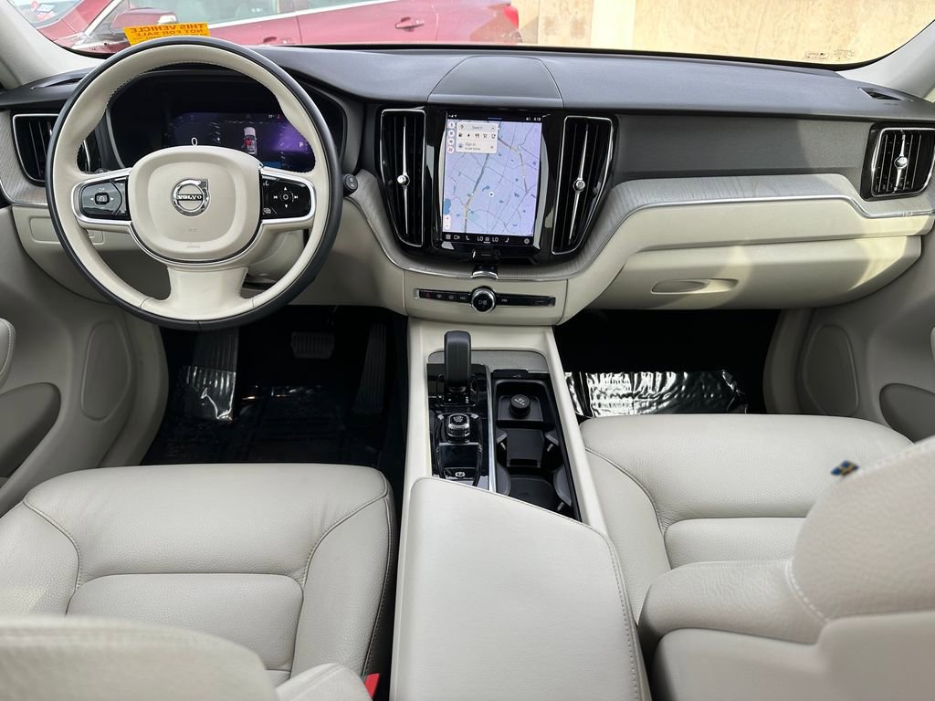 Used 2023 Volvo XC60 T8 Plus image 23