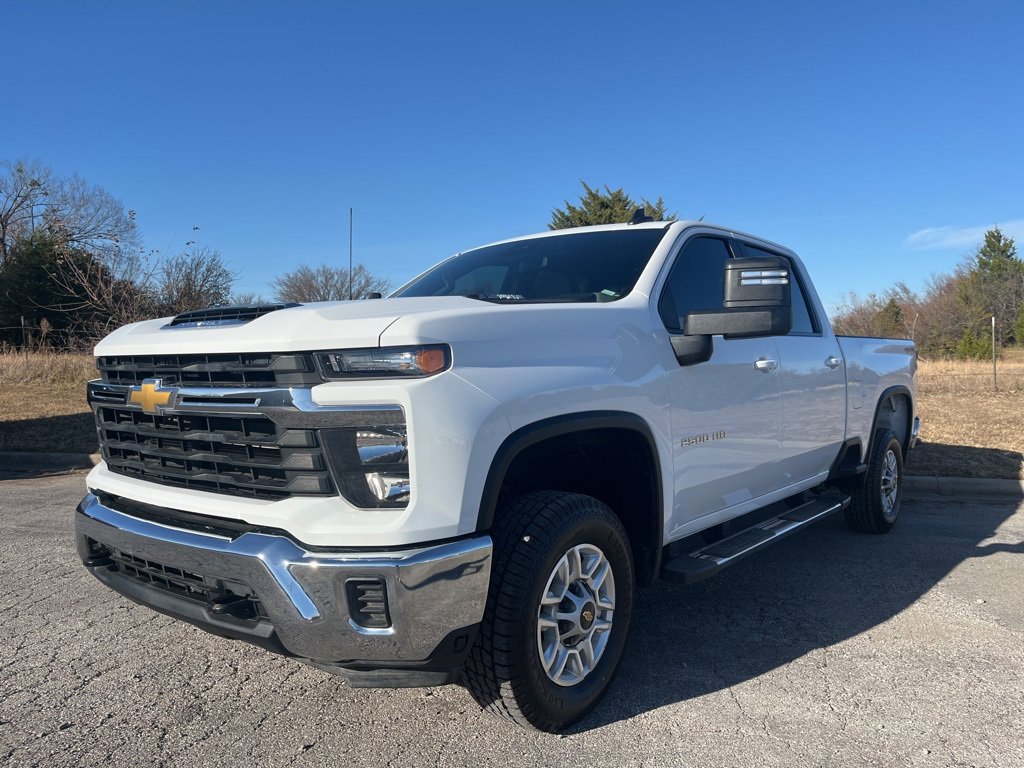 Used 2024 Chevrolet Silverado 2500 LT
