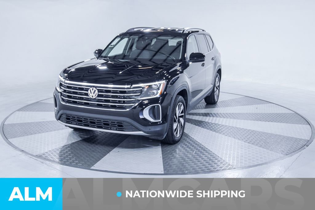 Used 2025 Volkswagen Atlas SE image 3