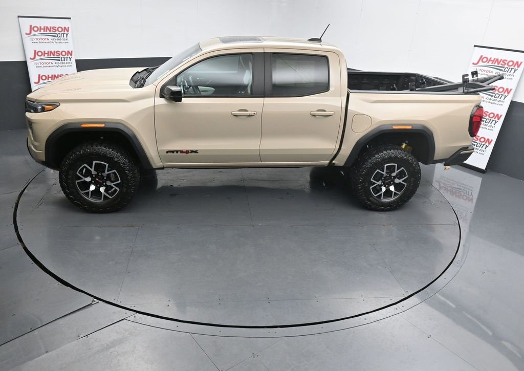 Used 2024 GMC Canyon AT4X image 28