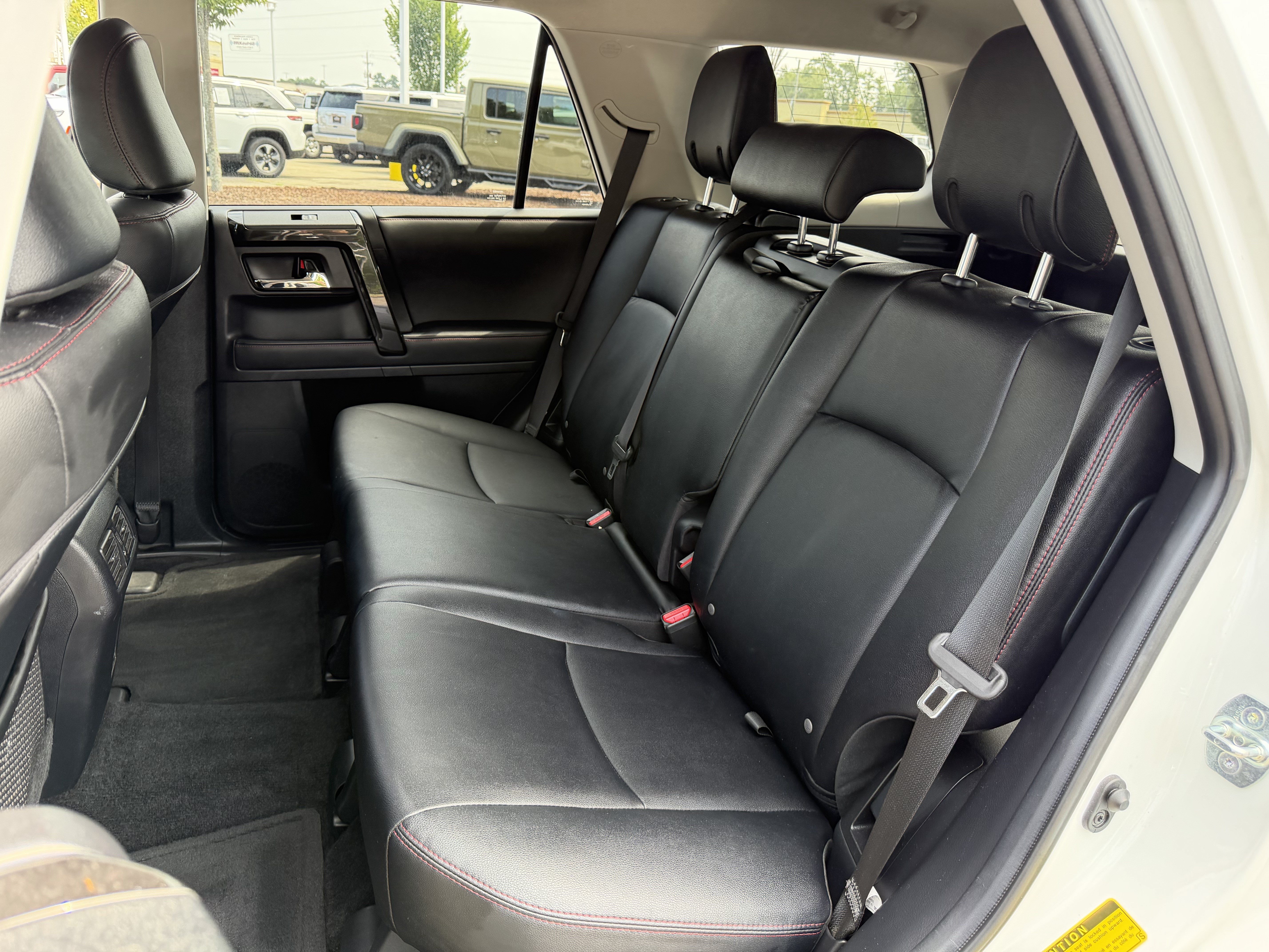 Used 2023 Toyota 4Runner TRD Off-Road Premium w/ Moonroof Package AWD/4WD image 32