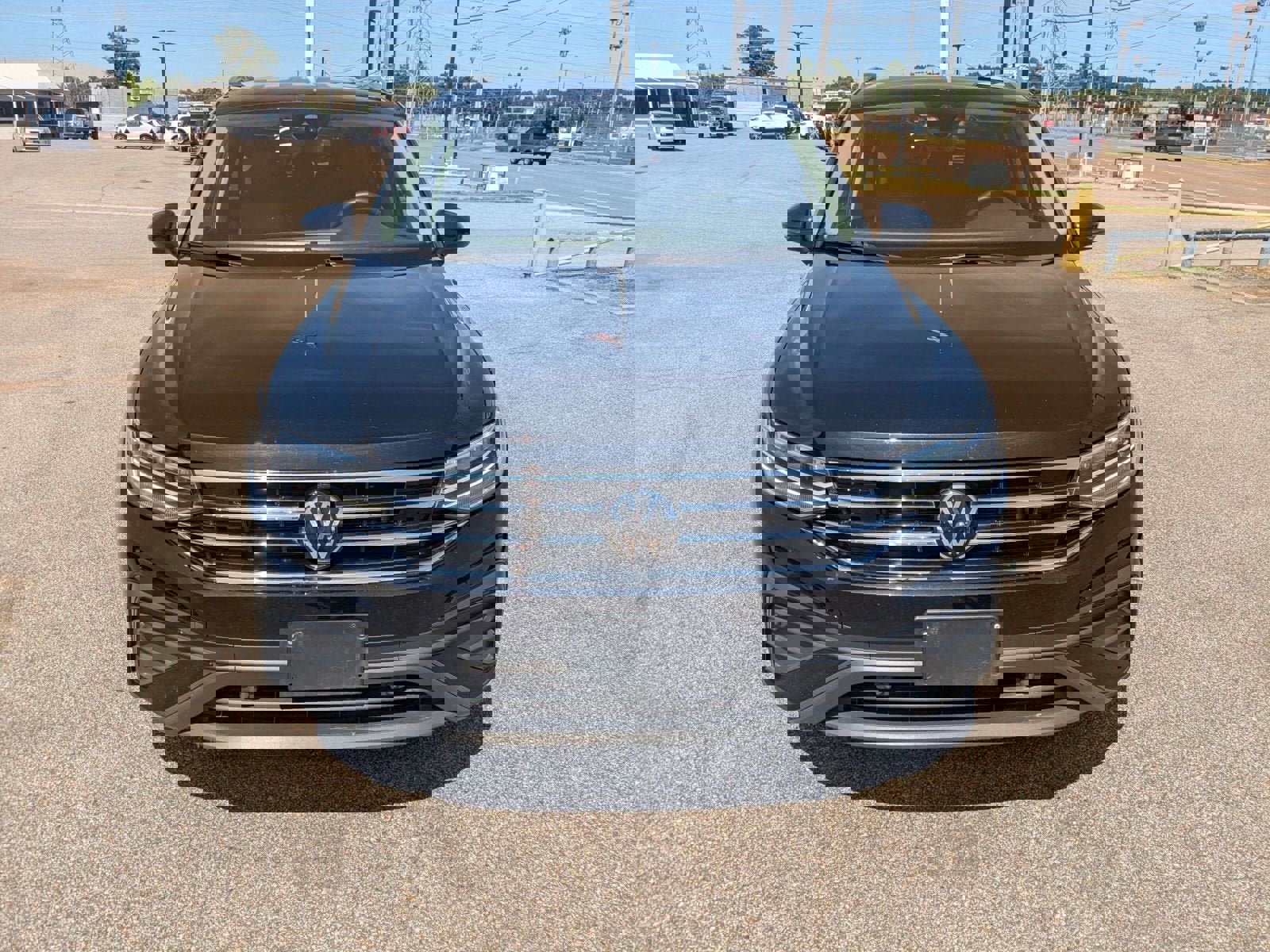 Used 2024 Volkswagen Tiguan SE image 35