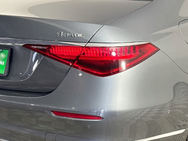 Used 2024 Mercedes-Benz S 580 4MATIC Sedan w/ Warmth & Comfort Package image 33