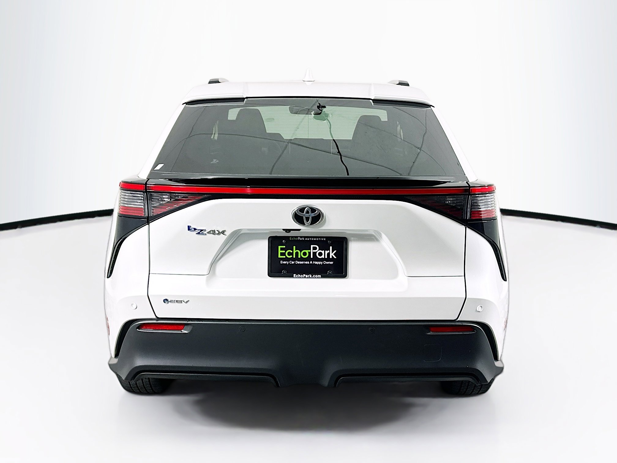 Used 2024 Toyota bZ4X XLE image 7