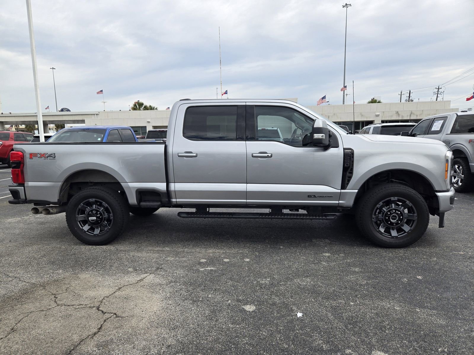 Used 2023 Ford F250 Lariat w/ Lariat Ultimate Package image 4