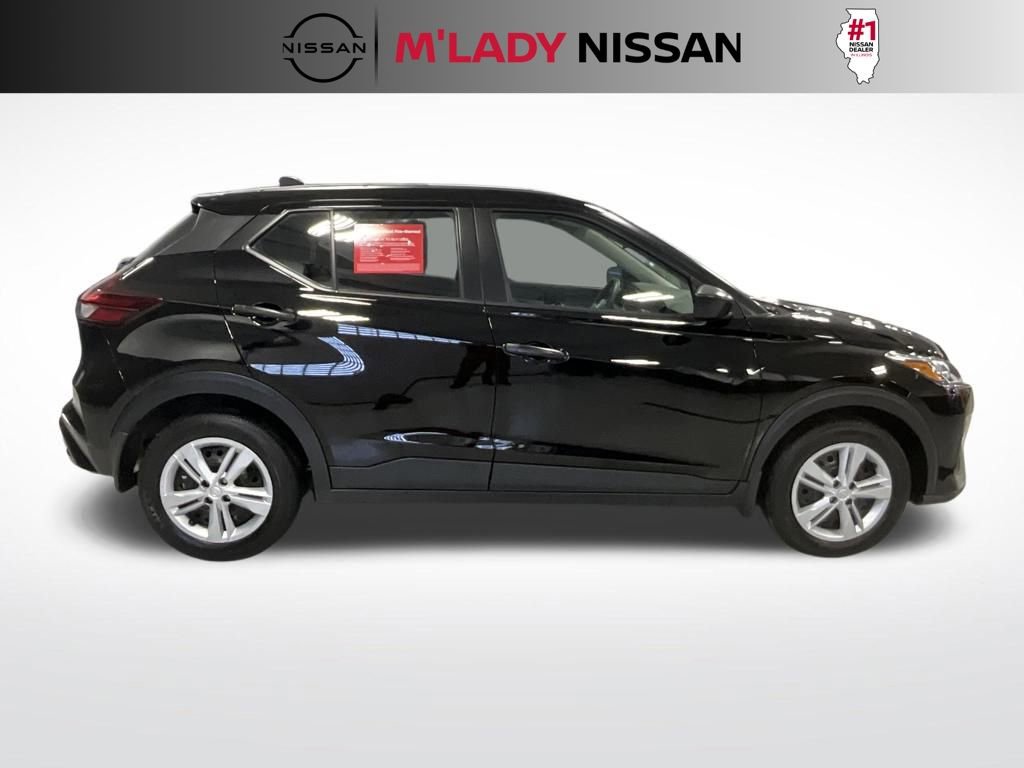 Certified 2025 Nissan Kicks Play S image 4