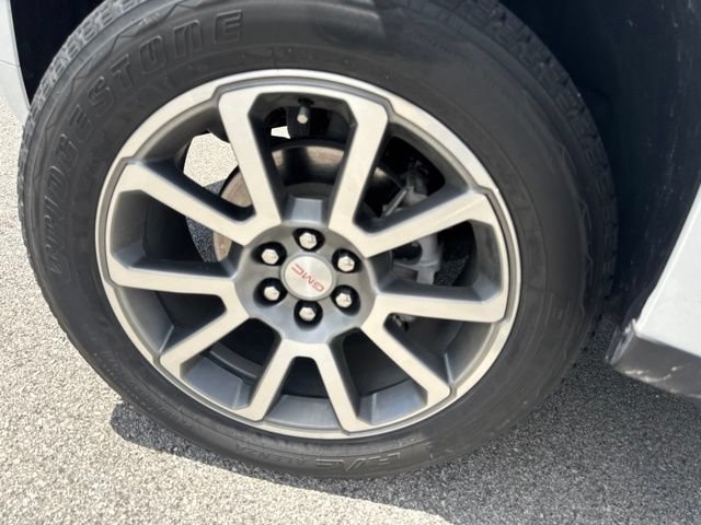 Used 2022 GMC Canyon Denali RWD image 13