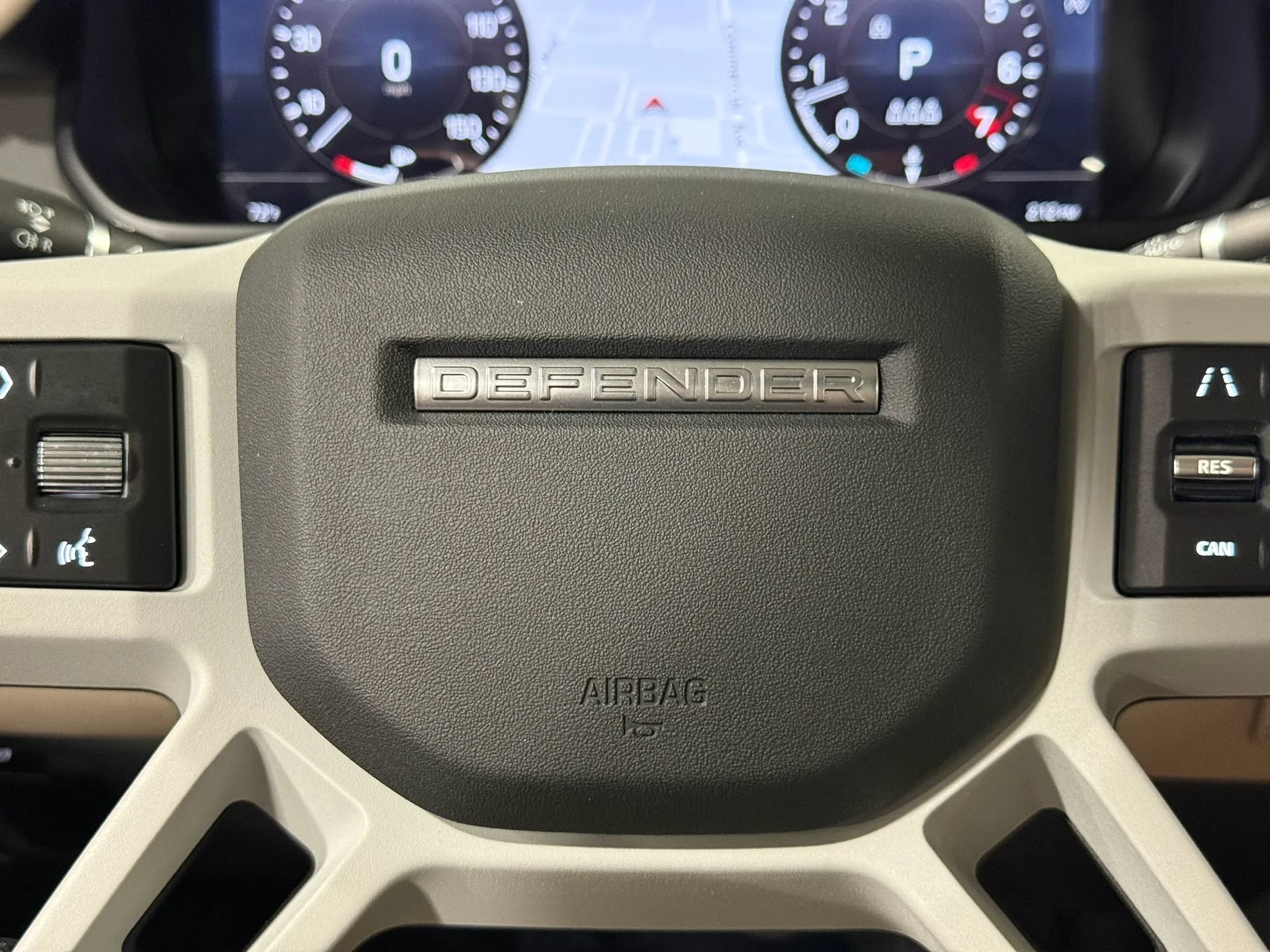 Used 2020 Land Rover Defender 110 S AWD/4WD image 27