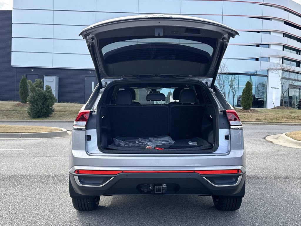 New 2026 Volkswagen Atlas Cross Sport SE image 15