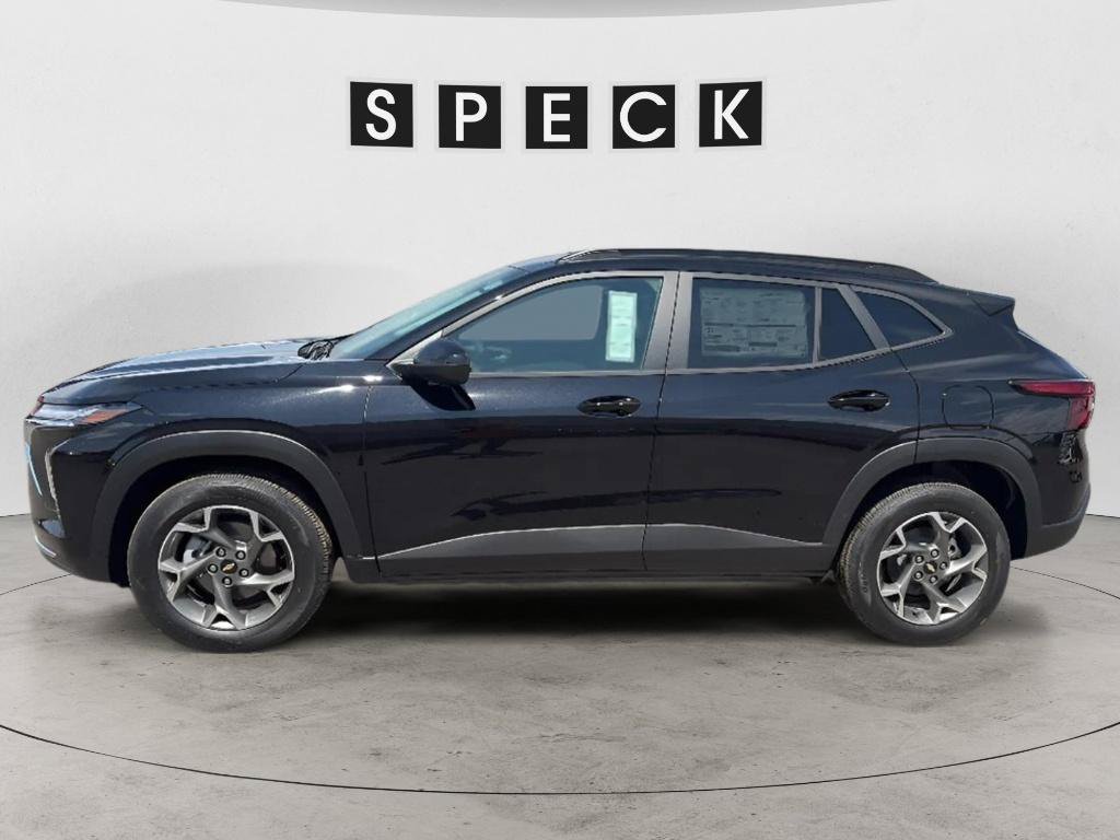 New 2026 Chevrolet Trax LT w/ Sunroof Package FWD image 2