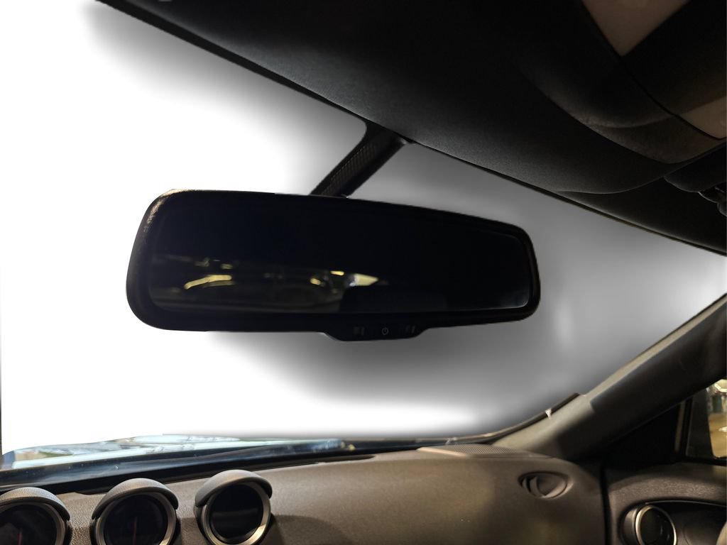 Used 2020 Nissan 370Z Coupe RWD image 22