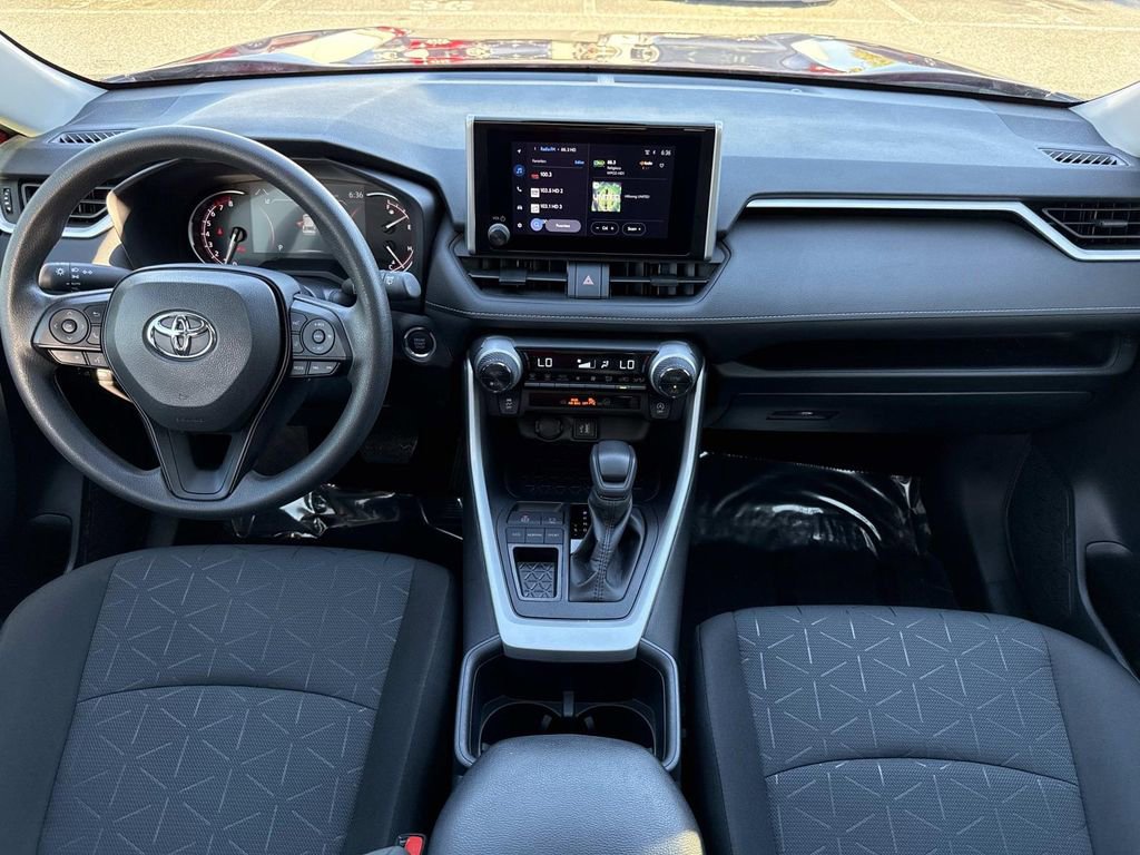 Used 2025 Toyota RAV4 XLE w/ Convenience Package FWD image 19