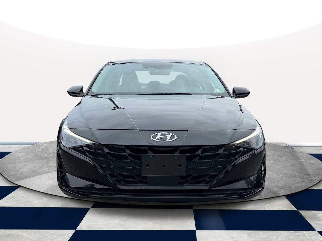 Certified 2023 Hyundai Elantra SEL w/ Convenience Package FWD image 2