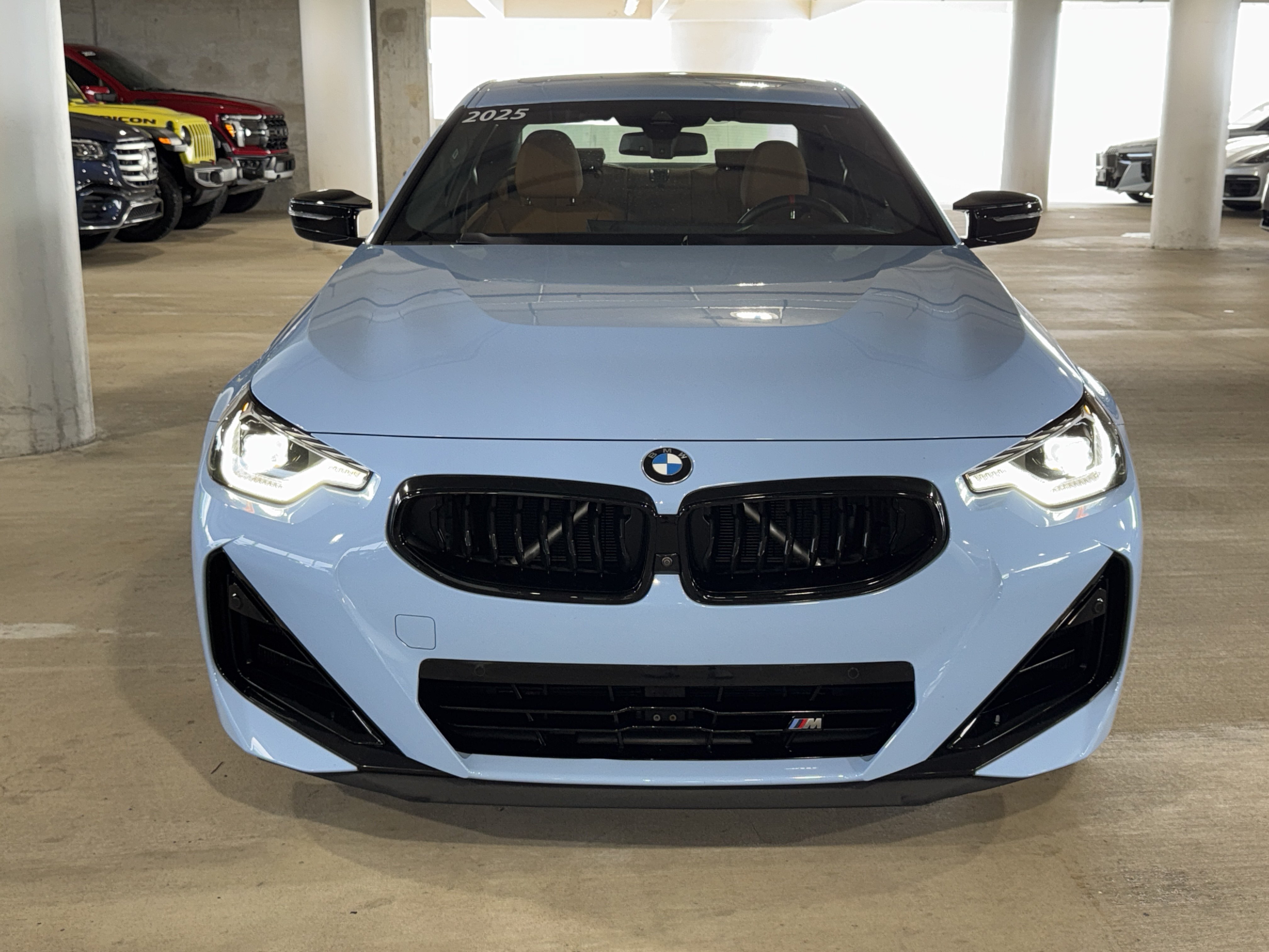 Used 2025 BMW M240i Coupe RWD image 3