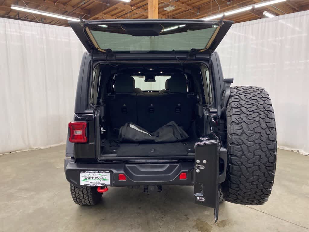 Used 2025 Jeep Wrangler Unlimited Rubicon AWD/4WD image 28
