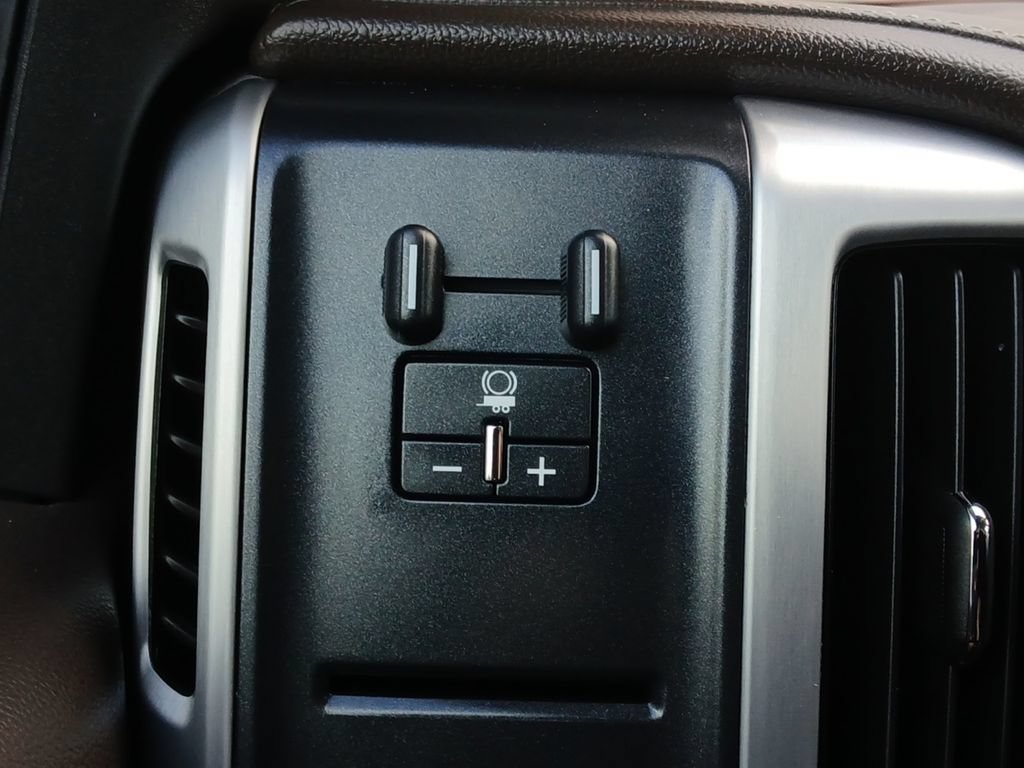 Used 2017 GMC Sierra 1500 SLT RWD image 10