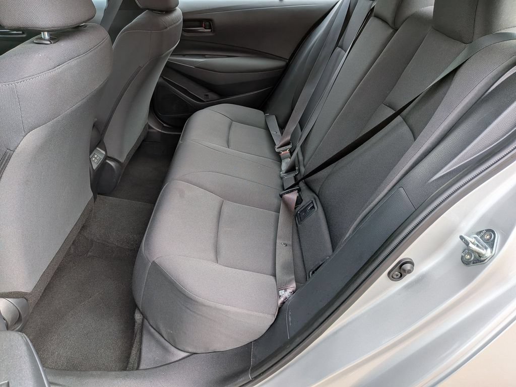 Used 2025 Toyota Corolla LE FWD image 32