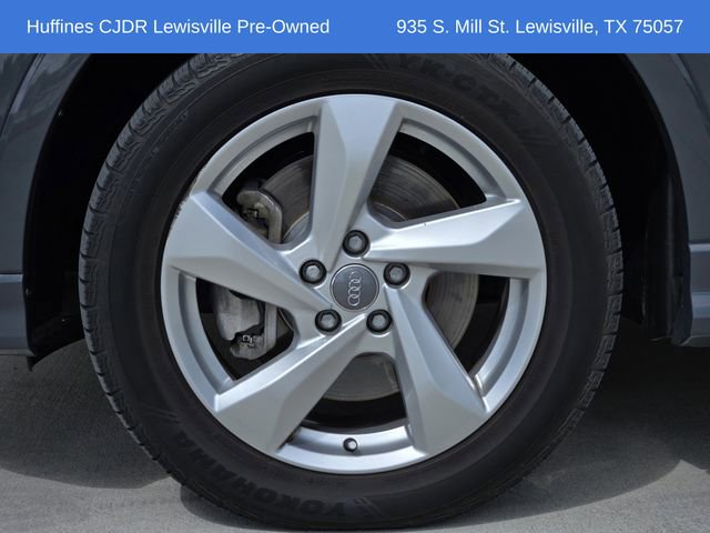 Used 2020 Audi Q3 2.0T Premium w/ Convenience Package AWD/4WD image 12