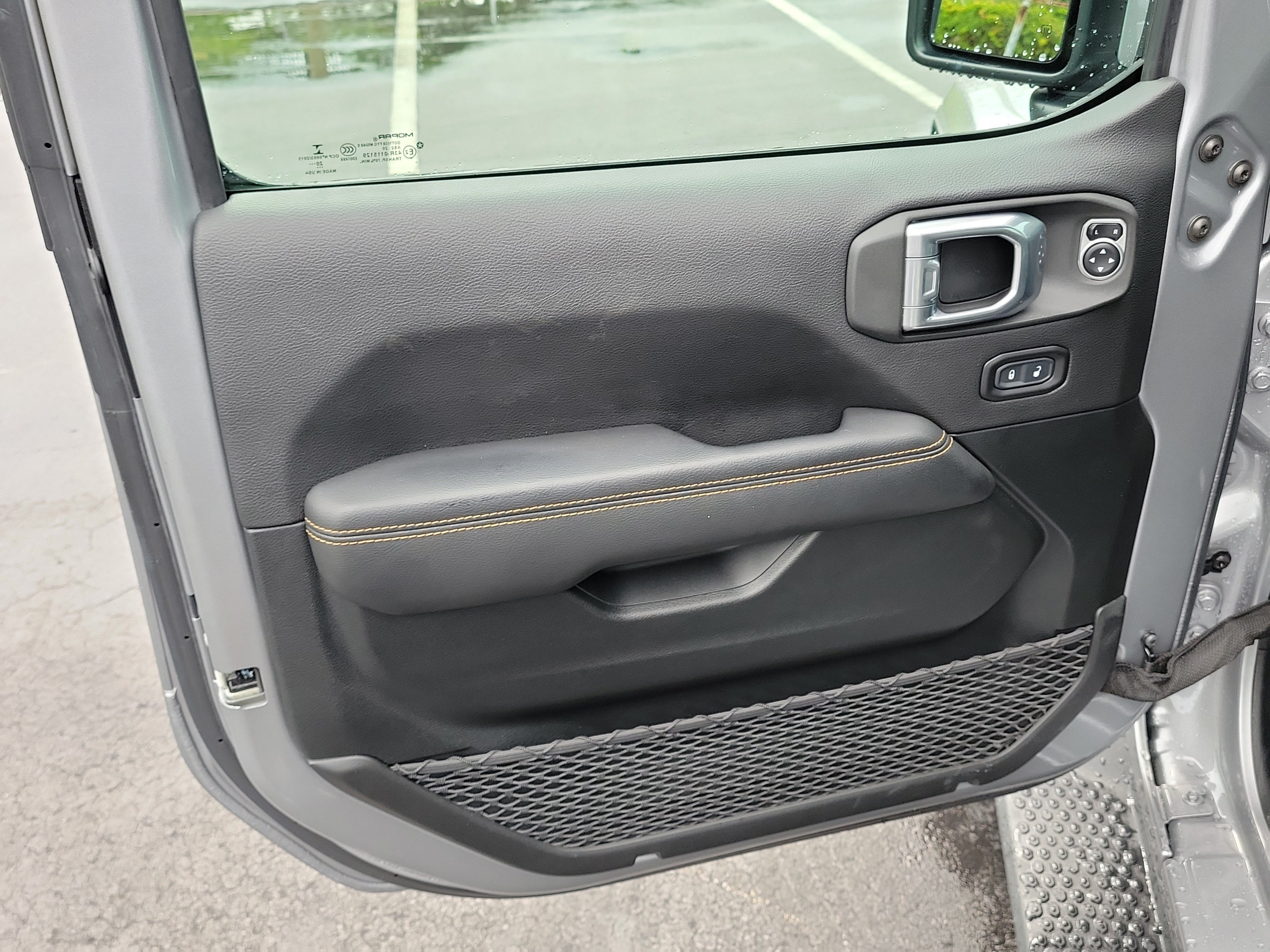 Used 2021 Jeep Wrangler Unlimited Sahara AWD/4WD image 17