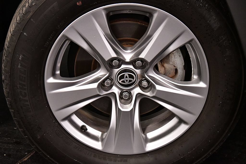 Used 2023 Toyota RAV4 XLE w/ XLE Grade Weather Package AWD/4WD image 9