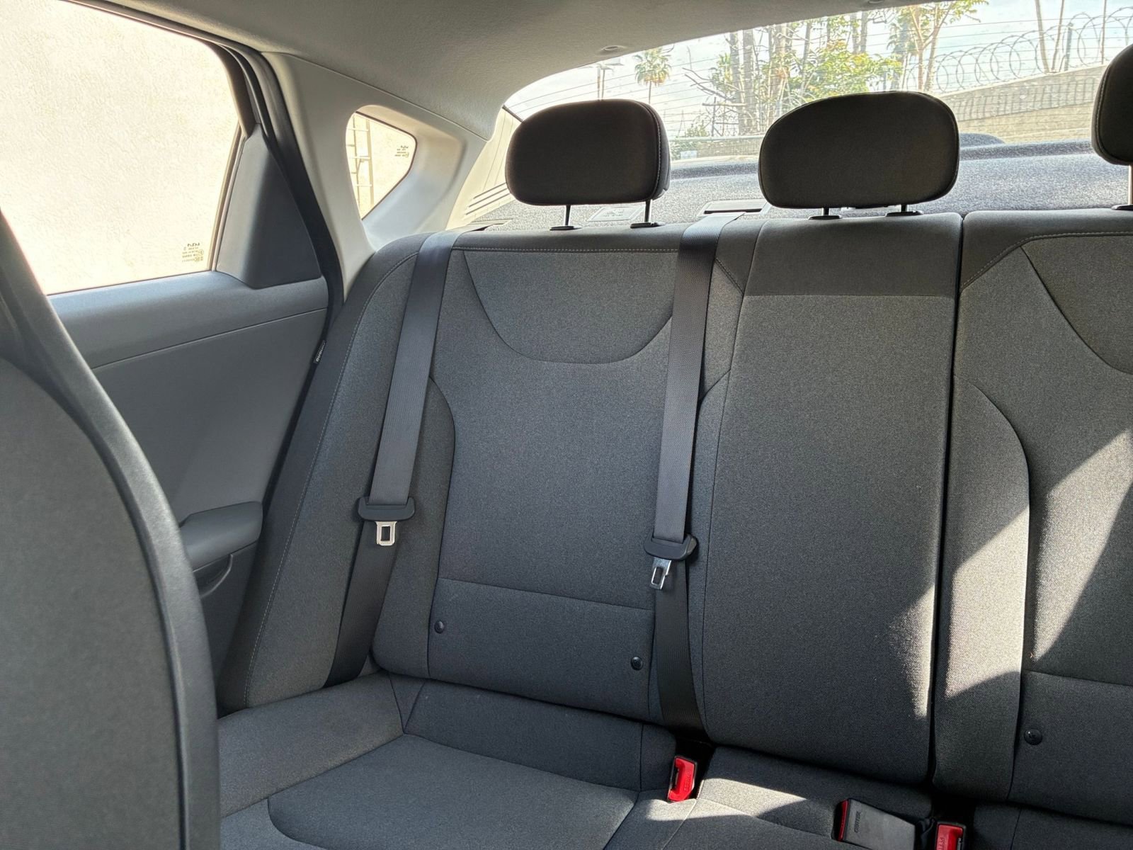 Used 2025 Kia K4 LXS image 39